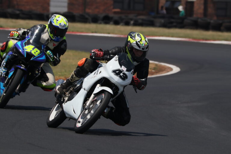 Oliver Wilson & Robert Jonck Jnr 150cc
