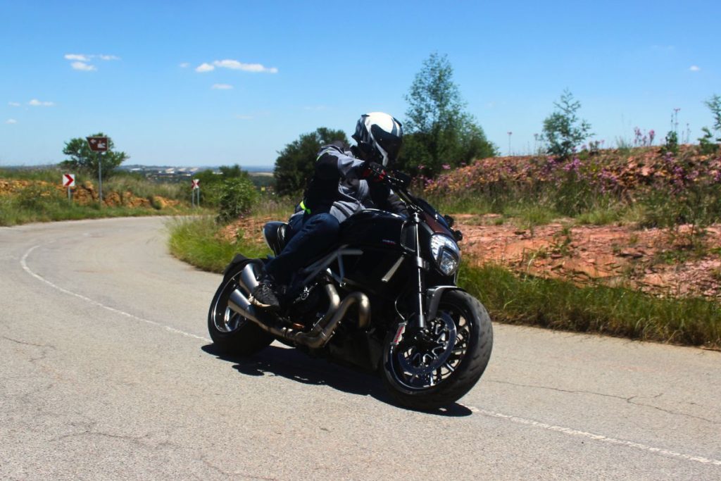 Ducati Diavel Carbon from Bikeshop Boksburg