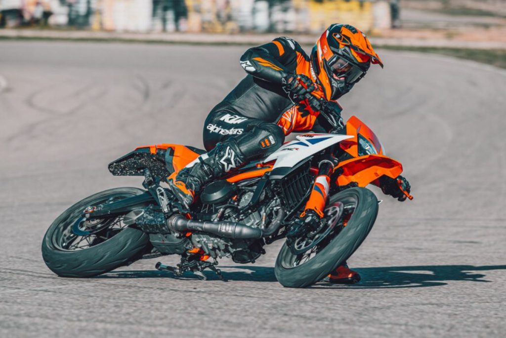 KTM 390 SMC R