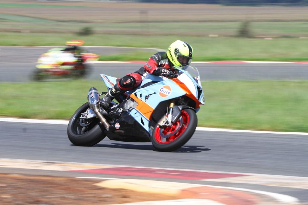 Red Star Raceway Social Racing