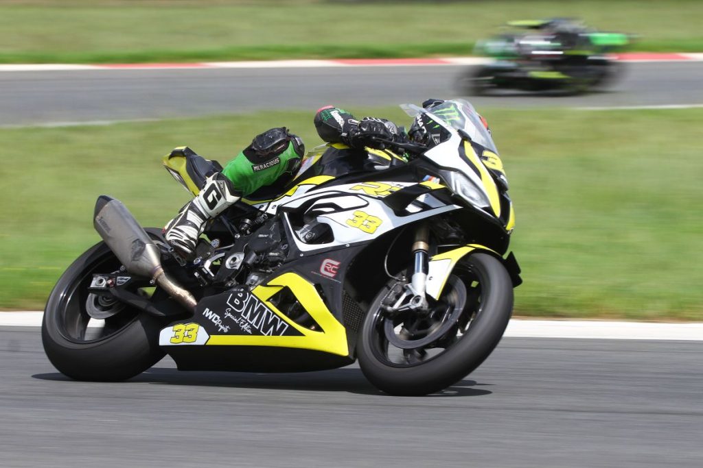Red Star Raceway Social Racing