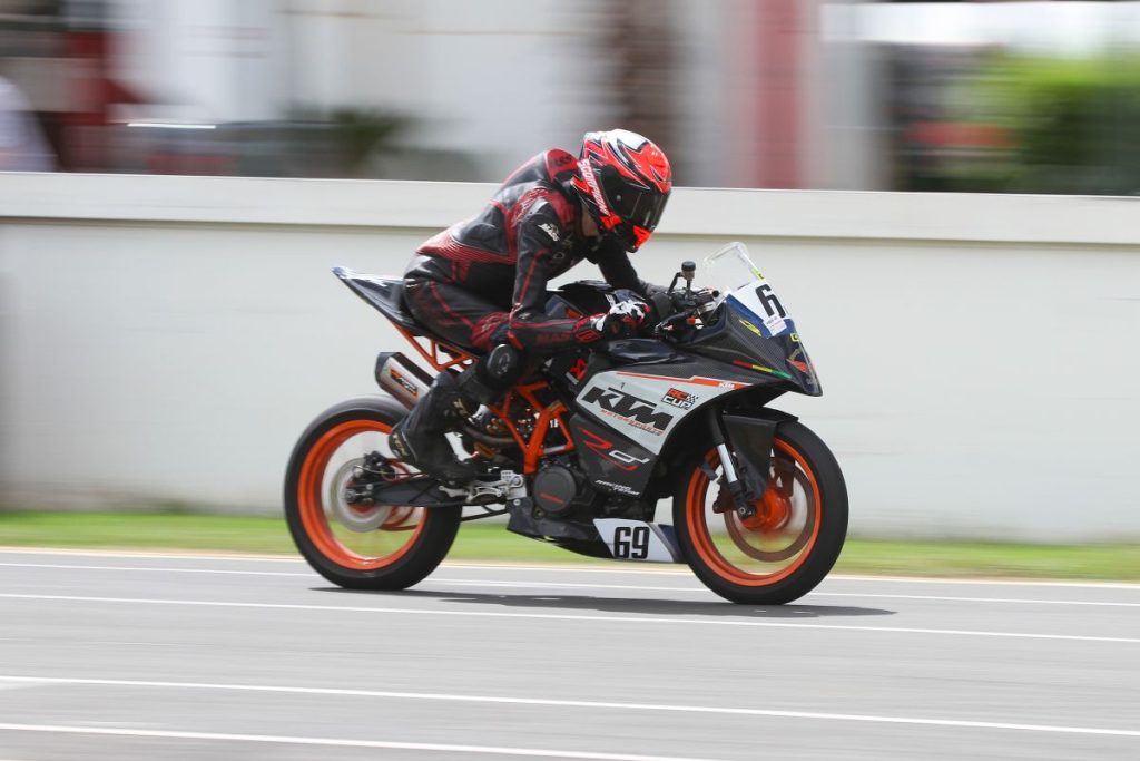 Red Star Raceway Social Racing