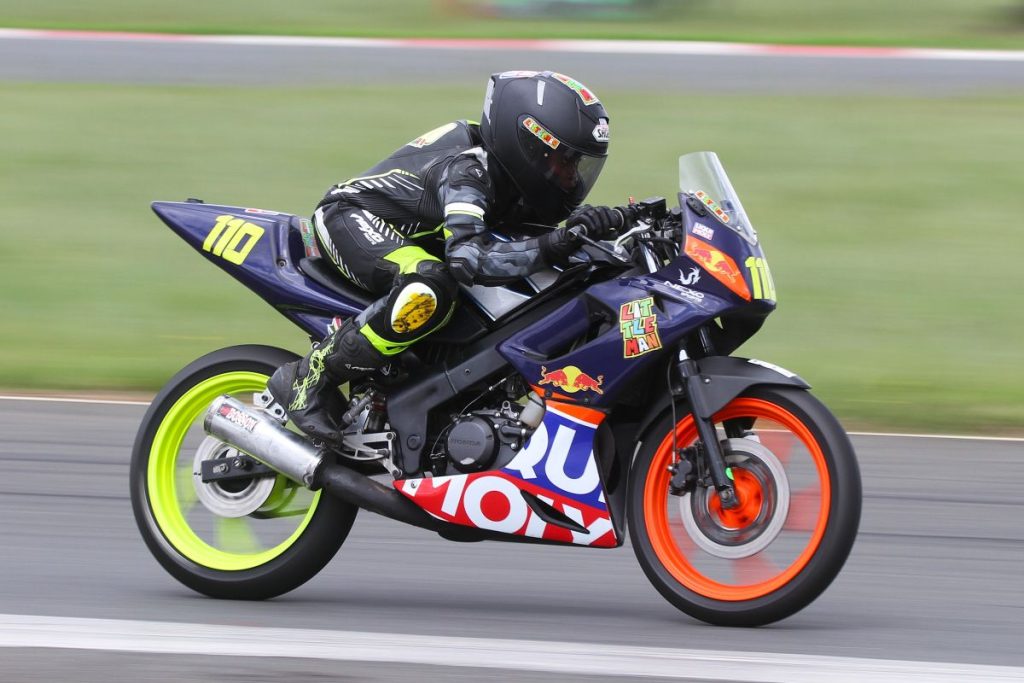 Red Star Raceway Social Racing
