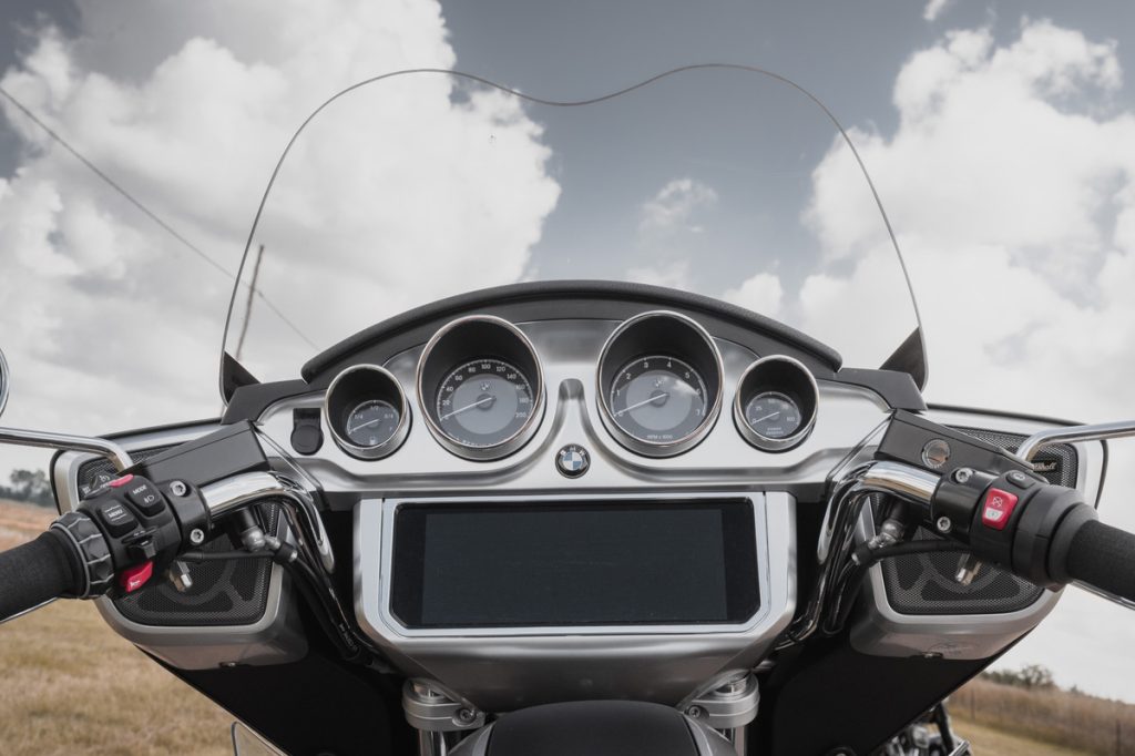 BMW R18 Continental