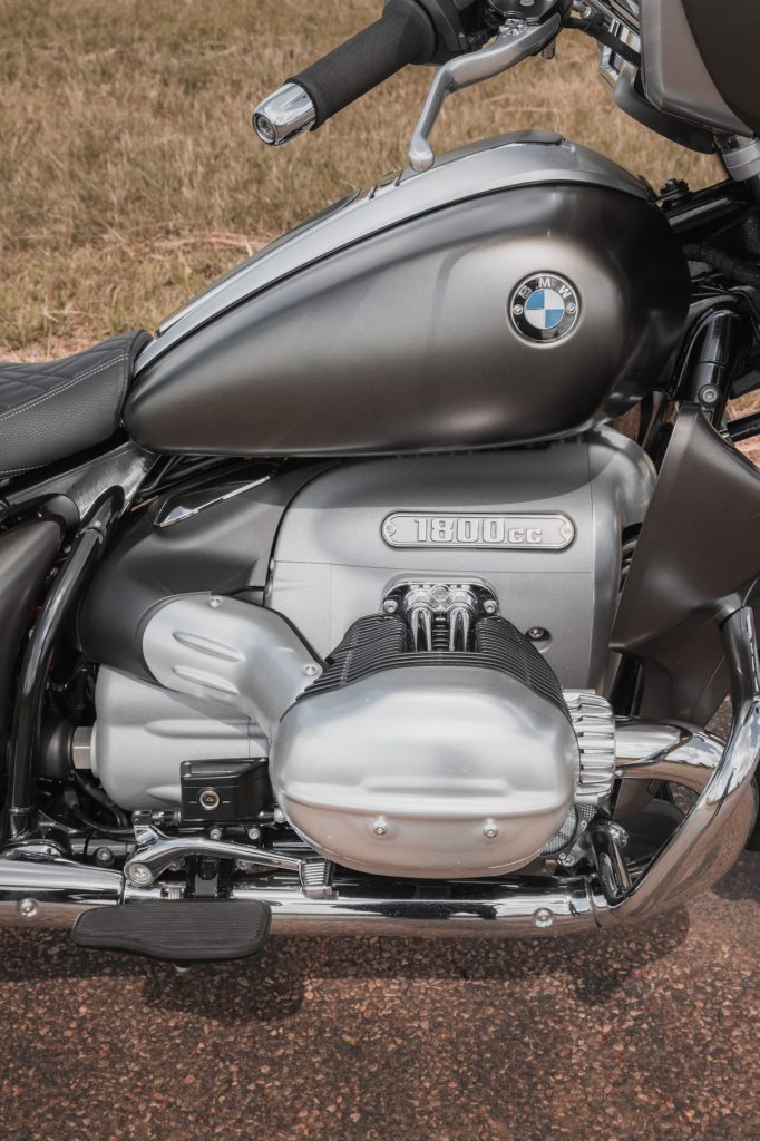 BMW R18 Continental