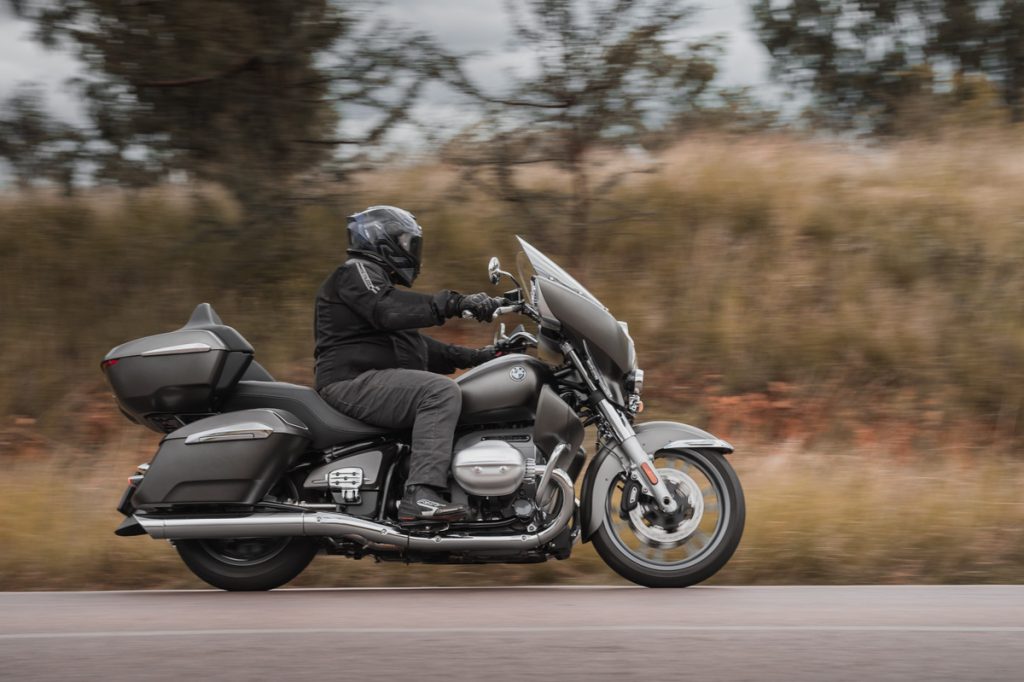 BMW R18 Continental