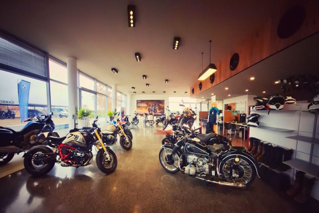 A quick “Hello” at BMW Motorrad Bloemfontein