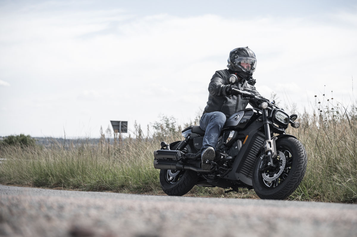 QJ SRV 600V