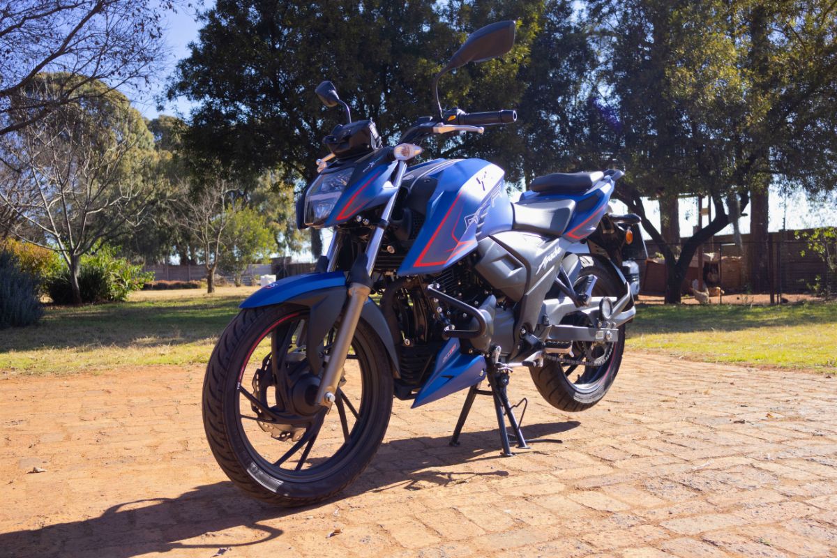 TVS Apache RTR 200 4V