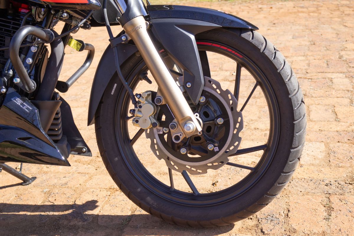 TVS Apache RTR 200 4V