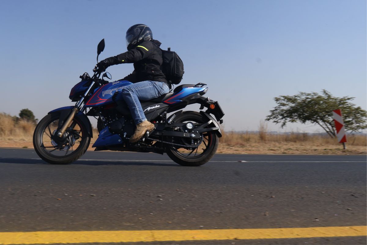 TVS Apache RTR 200 4V