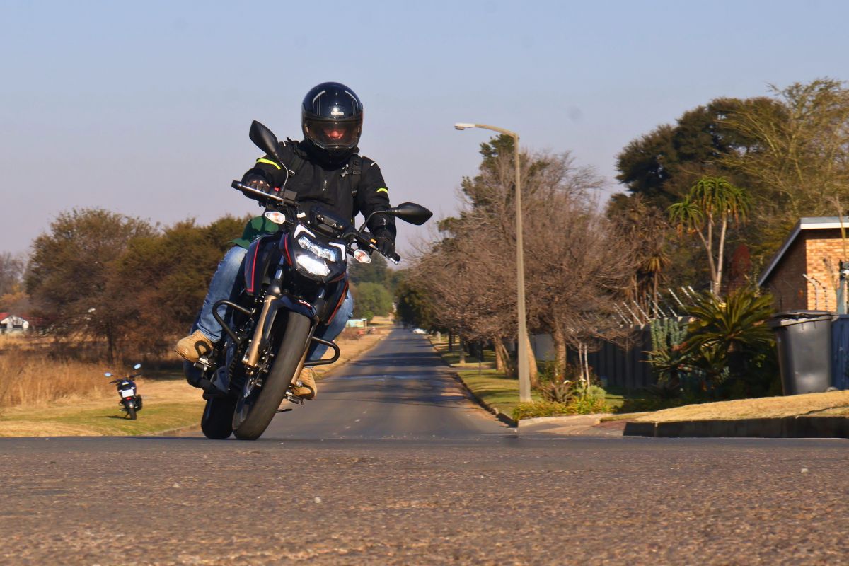 TVS Apache RTR 200 4V