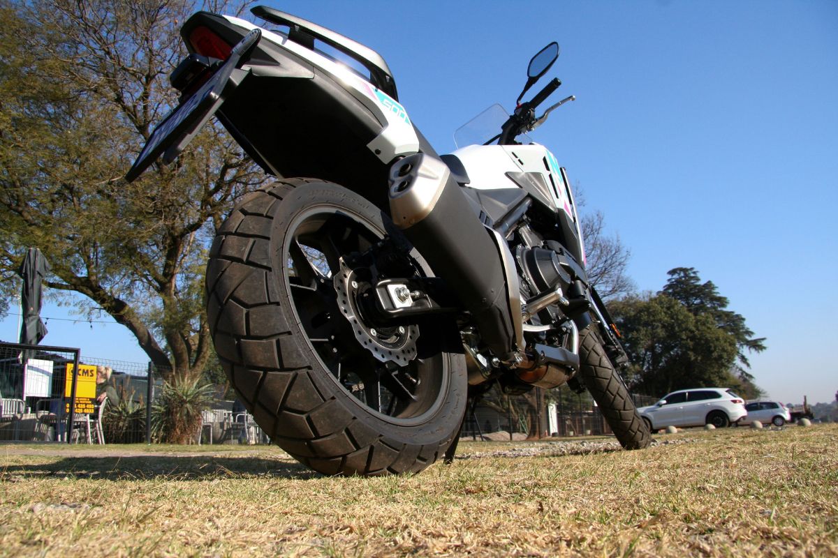 Honda NX500 E-Clutch