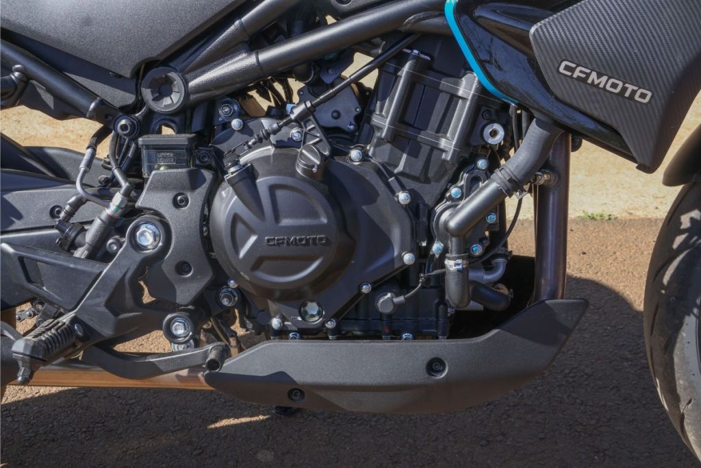 CFMOTO 450 NK