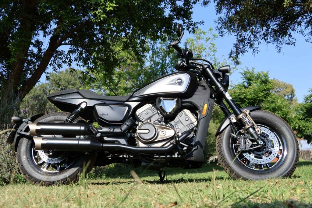 QJMOTOR SRV 600 V