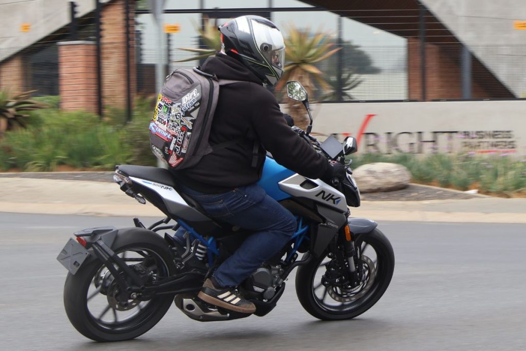 CFMOTO 300NK